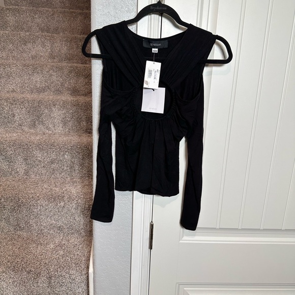 Sid Neigum black ring cut out long sleeve top - Picture 10 of 13